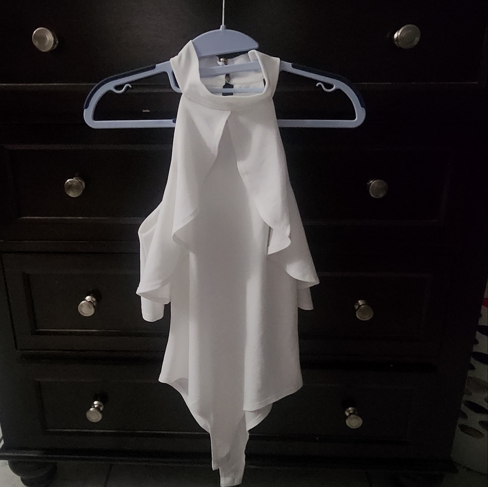 Elegant Sleeveless Bodysuit